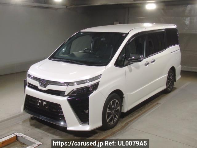 510835-2　TOYOTA　ヴォクシー　ZRR80W　フロントバンパー　後期　52119-28L20　エアロ用　希望色 LARGUS ONLINE SHOP &frasl; トヨタ ヴォクシー ZRR80W 2WD SpecS 車高調キット