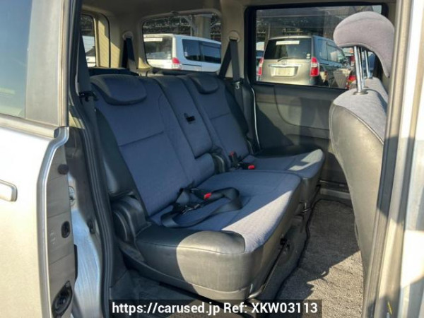 Used 2005 AT nissan lafesta B30 Image[15]