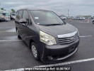 Toyota Noah ZRR70G