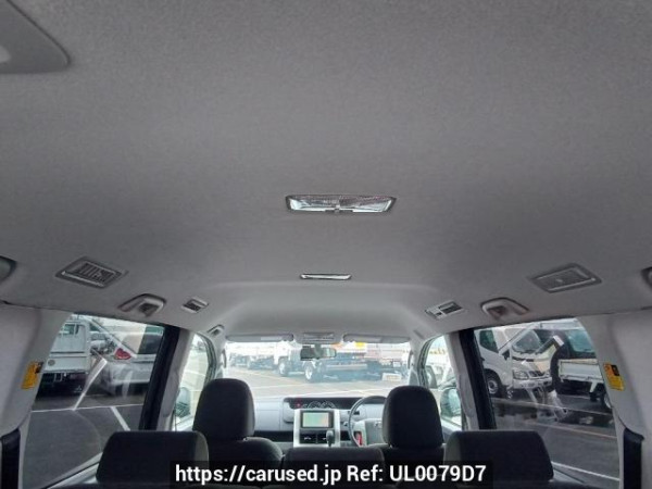 Used 2011 AT toyota noah ZRR70G Image[18]