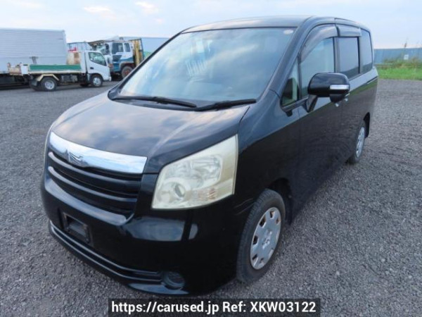 Used 2007 AT toyota noah ZRR70G Image[2]