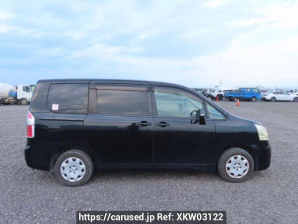 Used 2007 AT toyota noah ZRR70G Image[7]