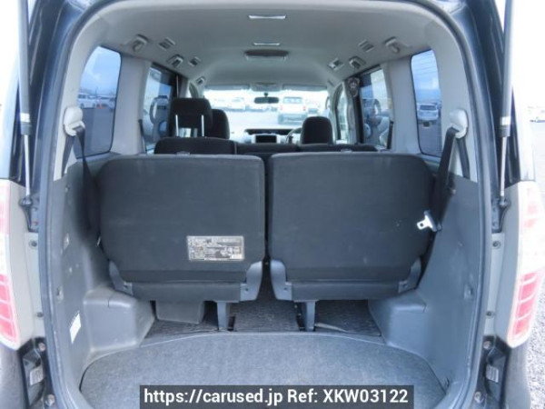 Used 2007 AT toyota noah ZRR70G Image[9]