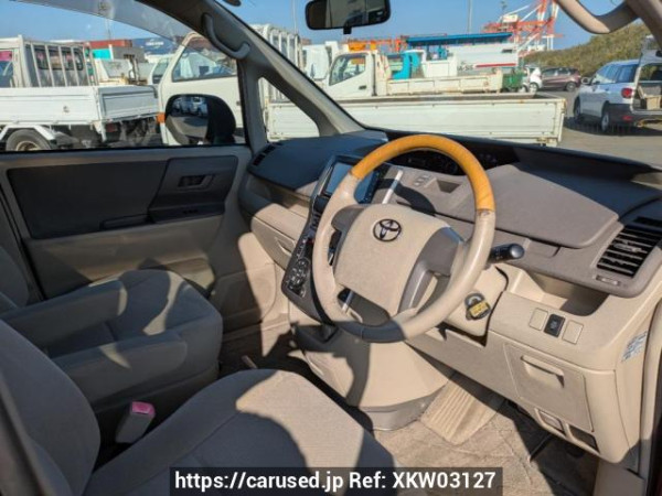Used 2007 AT toyota noah ZRR75G Image[12]