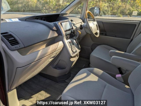 Used 2007 AT toyota noah ZRR75G Image[14]