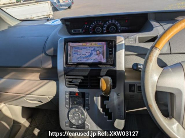 Used 2007 AT toyota noah ZRR75G Image[23]