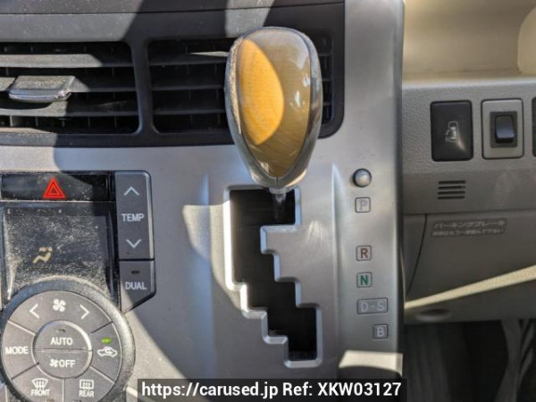 Used 2007 AT toyota noah ZRR75G Image[27]