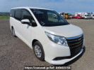 Toyota Noah ZRR80G