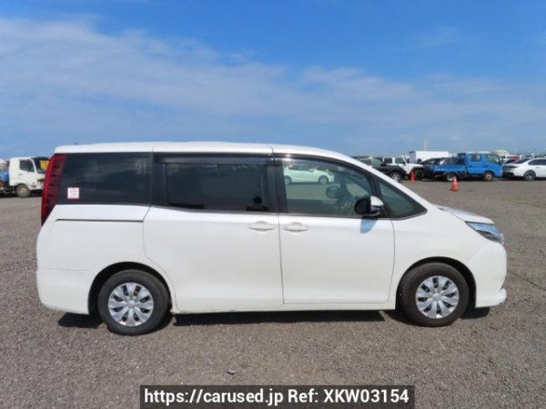 Used 2014 AT toyota noah ZRR80G Image[7]