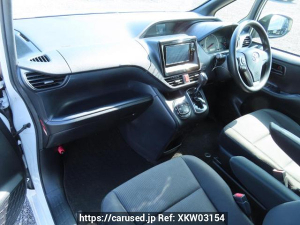Used 2014 AT toyota noah ZRR80G Image[15]