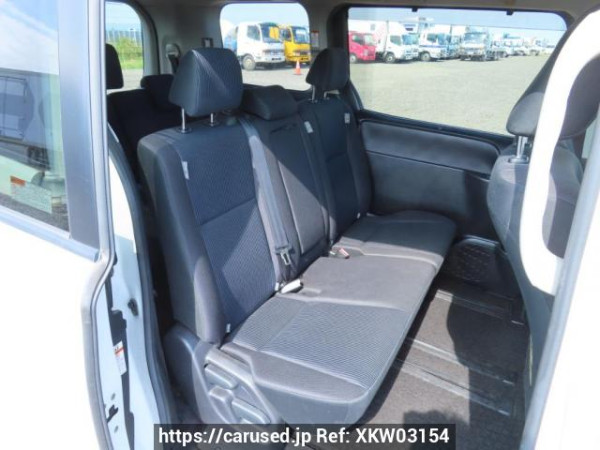 Used 2014 AT toyota noah ZRR80G Image[17]