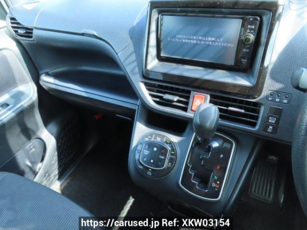 Used 2014 AT toyota noah ZRR80G Image[27]