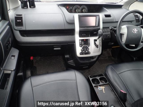 Used 2010 AT toyota noah ZRR75G Image[14]