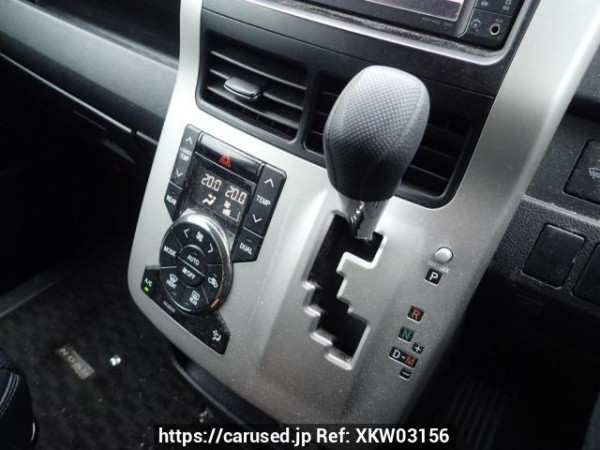 Used 2010 AT toyota noah ZRR75G Image[19]