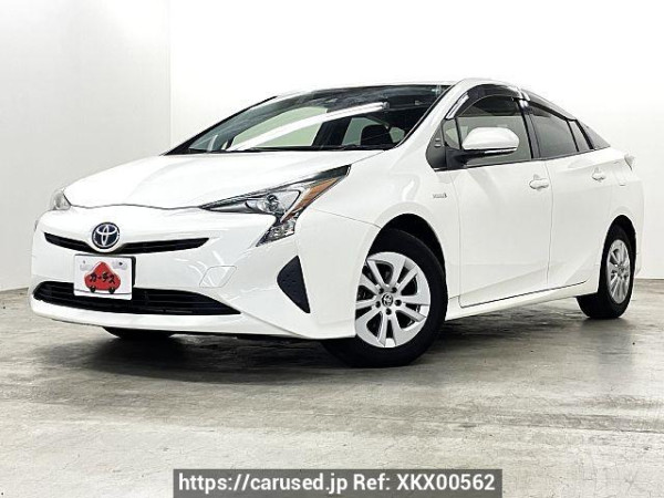 Used 2018 CVT toyota prius DAA-ZVW50 Image[0]