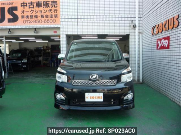 Used 2012 AT toyota voxy ZRR70W Image[1]