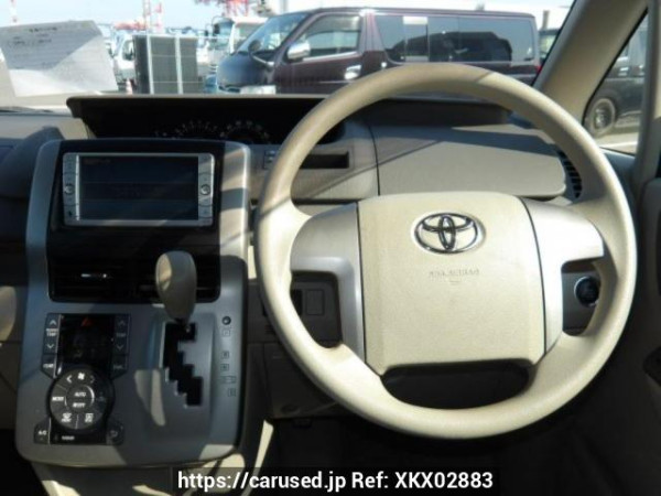 Used 2009 AT toyota noah ZRR70G Image[17]