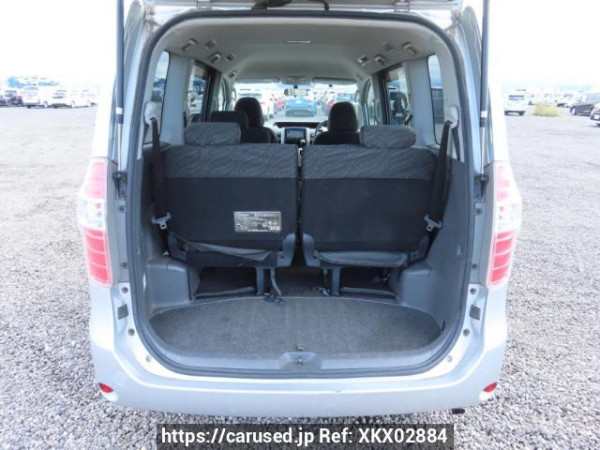 Used 2007 AT toyota noah ZRR70G Image[8]