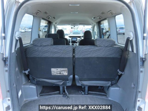 Used 2007 AT toyota noah ZRR70G Image[9]