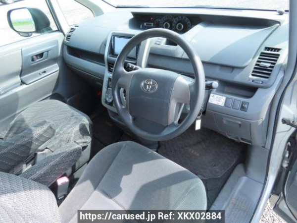 Used 2007 AT toyota noah ZRR70G Image[14]