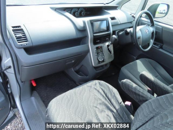 Used 2007 AT toyota noah ZRR70G Image[15]