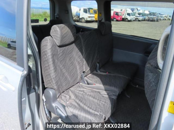 Used 2007 AT toyota noah ZRR70G Image[17]
