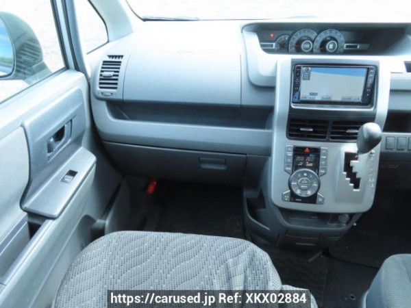 Used 2007 AT toyota noah ZRR70G Image[23]