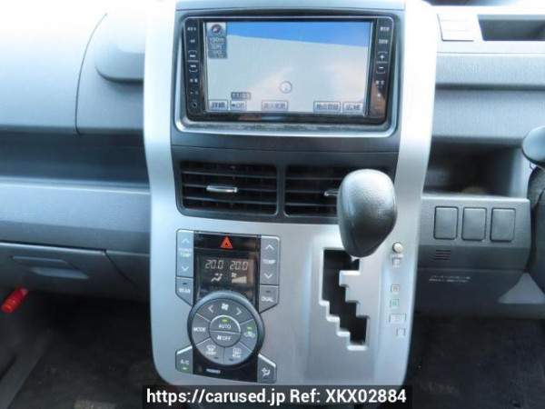 Used 2007 AT toyota noah ZRR70G Image[28]