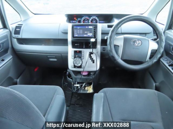 Used 2009 AT toyota noah ZRR70G Image[22]