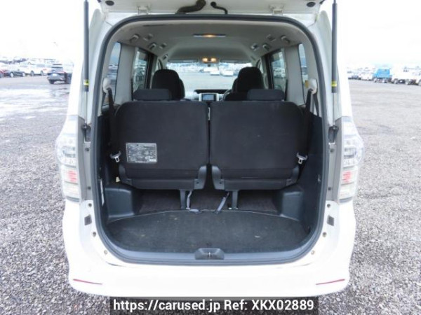 Used 2010 AT toyota voxy ZRR70W Image[8]