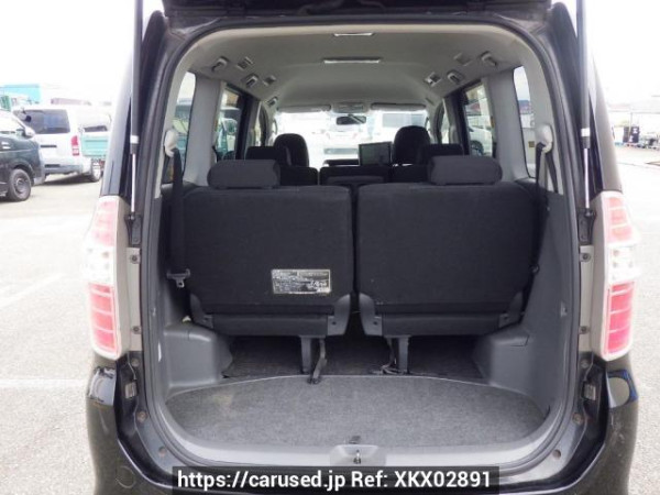Used 2008 AT toyota noah ZRR70W Image[8]