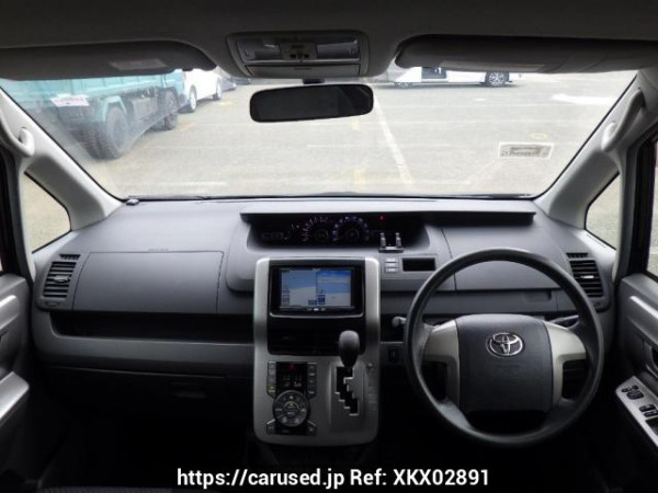 Used 2008 AT toyota noah ZRR70W Image[18]