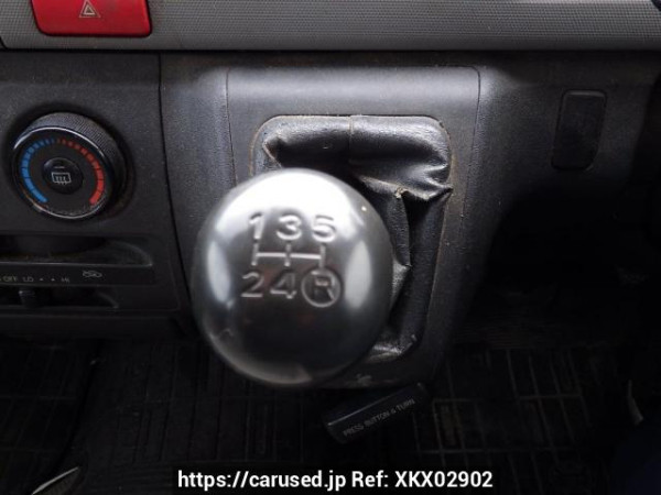Used 2005 MT toyota hiace-van KDH200V Image[25]