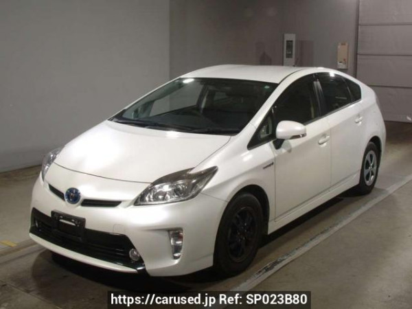 Used 2014 AT toyota prius ZVW30 Image[0]