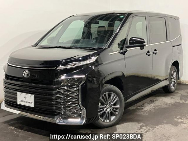 Used 2024 AT toyota voxy MZRA95W Image[0]