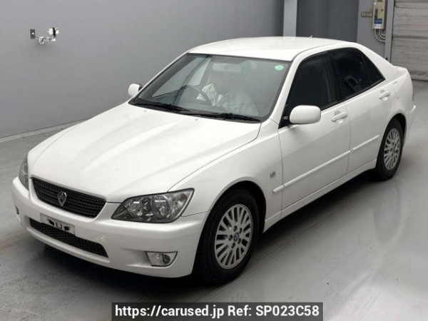 Used 2002 AT toyota altezza GXE10 Image[0]