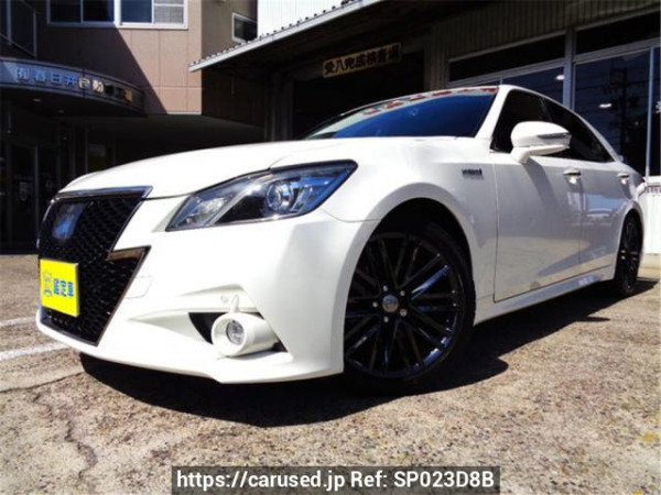 Used 2014 AT toyota crown-hybrid AWS210 Image[0]