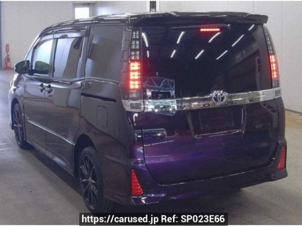Used 2014 AT toyota voxy ZRR85W Image[1]