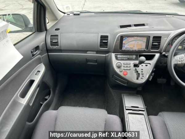 Used 2003 AT toyota wish ZNE10G Image[18]