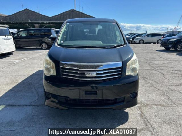 Used 2010 AT toyota noah ZRR70G Image[1]