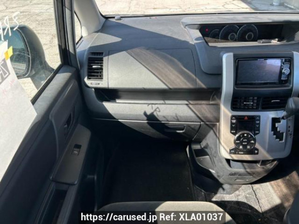 Used 2010 AT toyota noah ZRR70G Image[20]