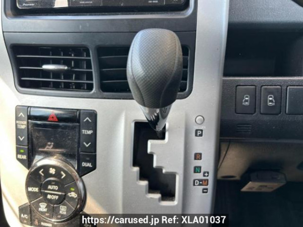 Used 2010 AT toyota noah ZRR70G Image[28]