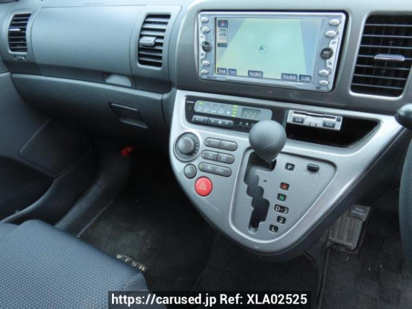 Used 2003 AT toyota wish ZNE10G Image[25]
