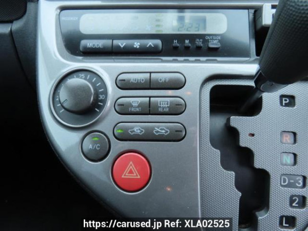 Used 2003 AT toyota wish ZNE10G Image[28]