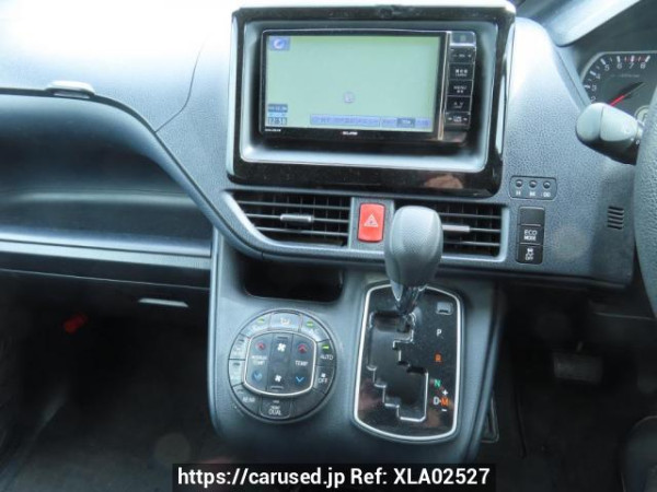 Used 2014 AT toyota noah ZRR80G Image[29]