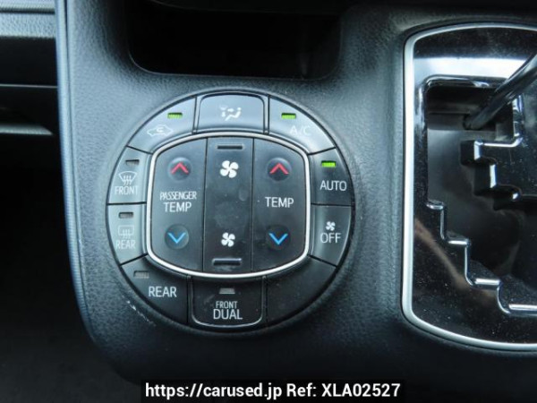 Used 2014 AT toyota noah ZRR80G Image[31]