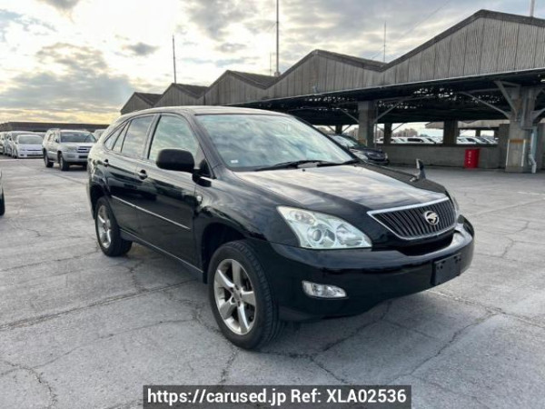 Used 2004 AT toyota harrier MCU30W Image[0]