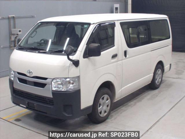 Used 2022 AT toyota hiace-van GDH206V Image[0]