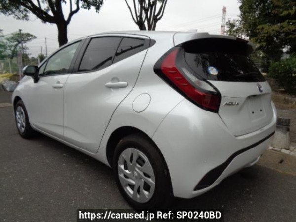 Used 2023 AT toyota aqua MXPK11 Image[1]