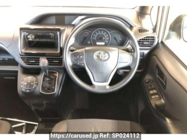 Used 2019 AT toyota noah ZRR80G Image[2]